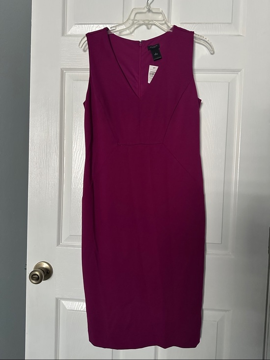 Ann Taylor Factory Dresses & Skirts - Ann Taylor Factory Magenta Sleeveless V-Neck Midi Dress